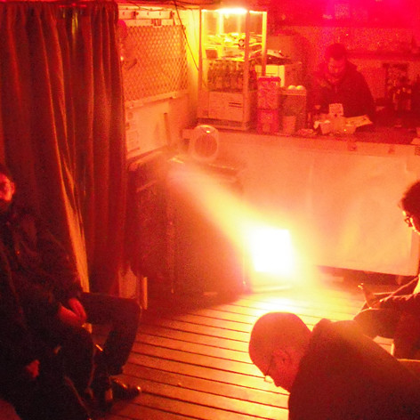 2009-12-04_Klirrbar: White Noise Christmas