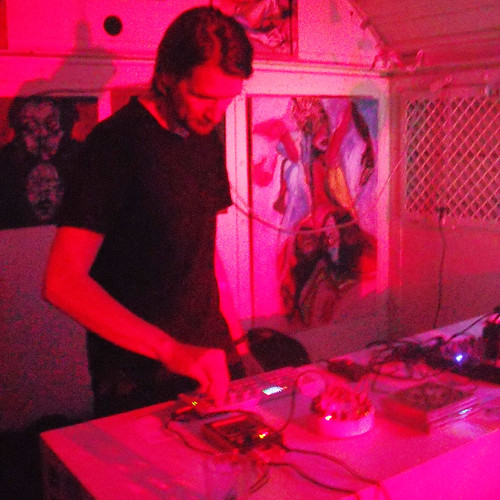 13.05.2011 - Suspiscion Breeds Confidence