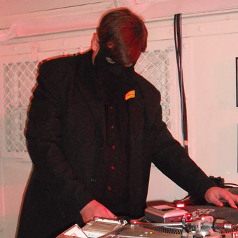 2009-09-04_Klirrbar: Der Tapeman