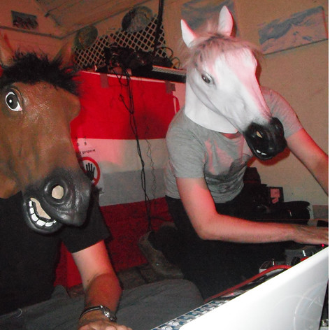 09.07.2010 - Klirrbar: Horzes