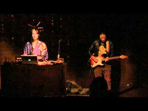 Jikuu &amp; Go Tsushima @ Interpenetration &#039;10 (excerpt)