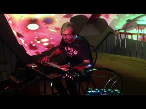 Worsel Strauss - Self Aware Device live