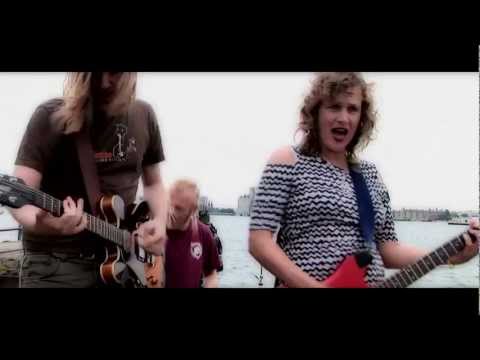 Labasheeda - Cars (OFFICIAL MUSIC VIDEO)