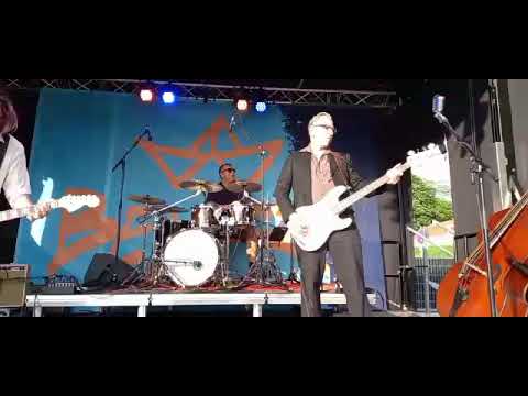 &quot;Cecilia Ann&quot; live at the Bel.R! Festival in Rüsselsheim #surfmusic #fenderjaguar #rüsselsheim